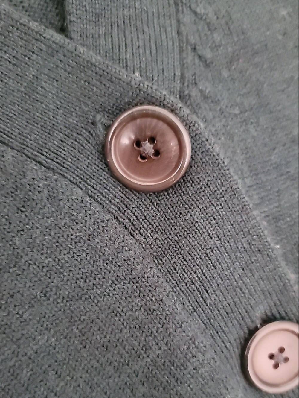 100% Italian Merino Wool Forest Green Button-Front Cardigan - Club Monaco - Picture 10 of 16